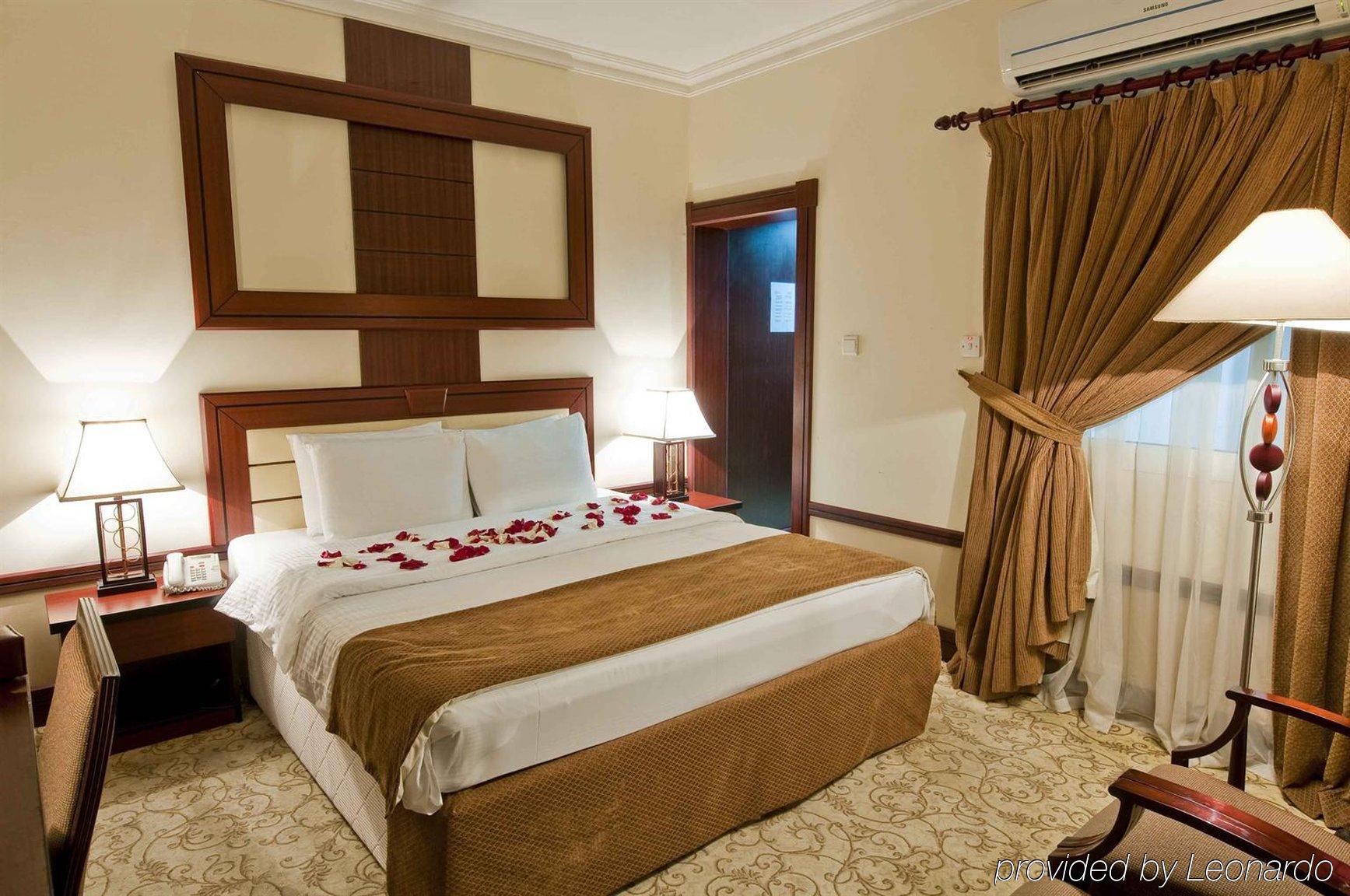 La Villa Palace Hotel Ντόχα Δωμάτιο φωτογραφία