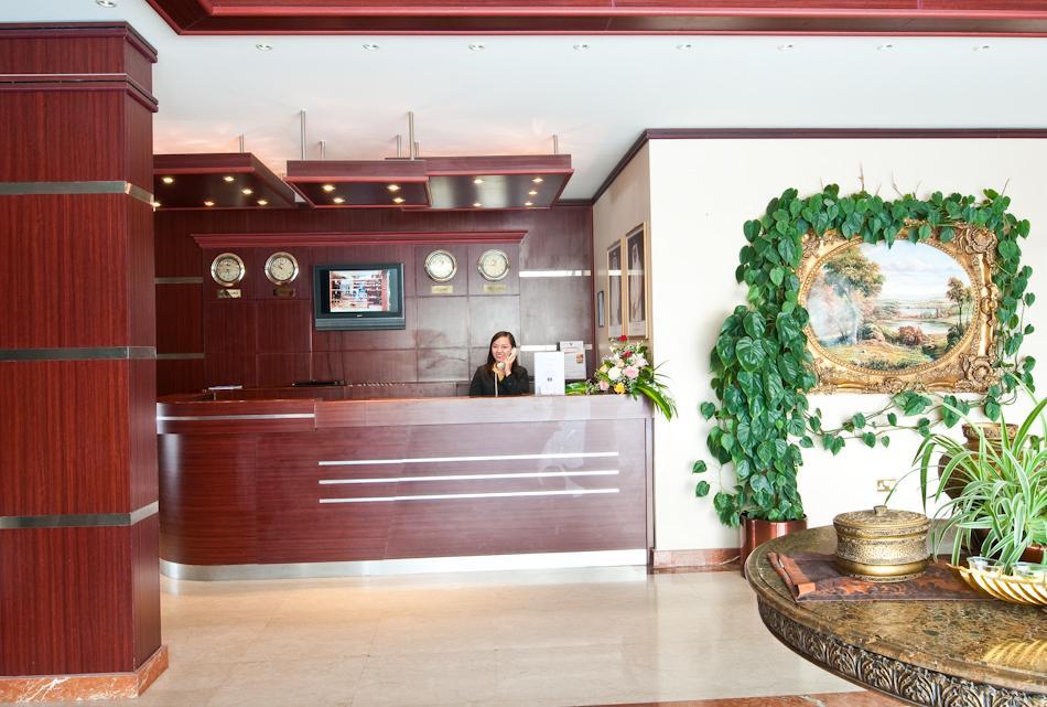 La Villa Palace Hotel Ντόχα Εξωτερικό φωτογραφία